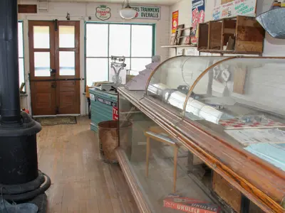 Crossland General Store