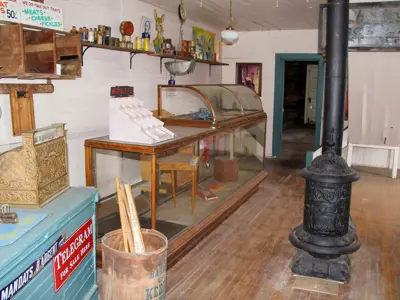 Crossland General Store